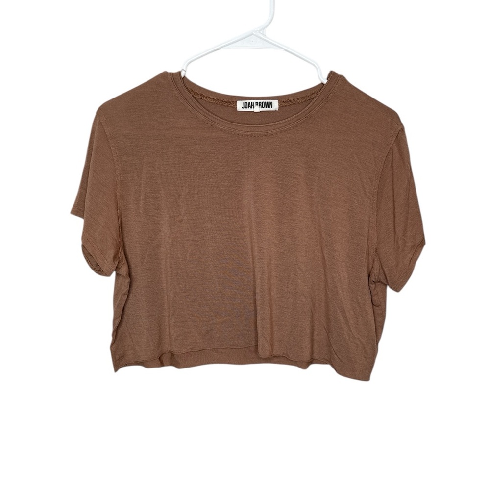 Joah Brown Cropped Tee in Brown